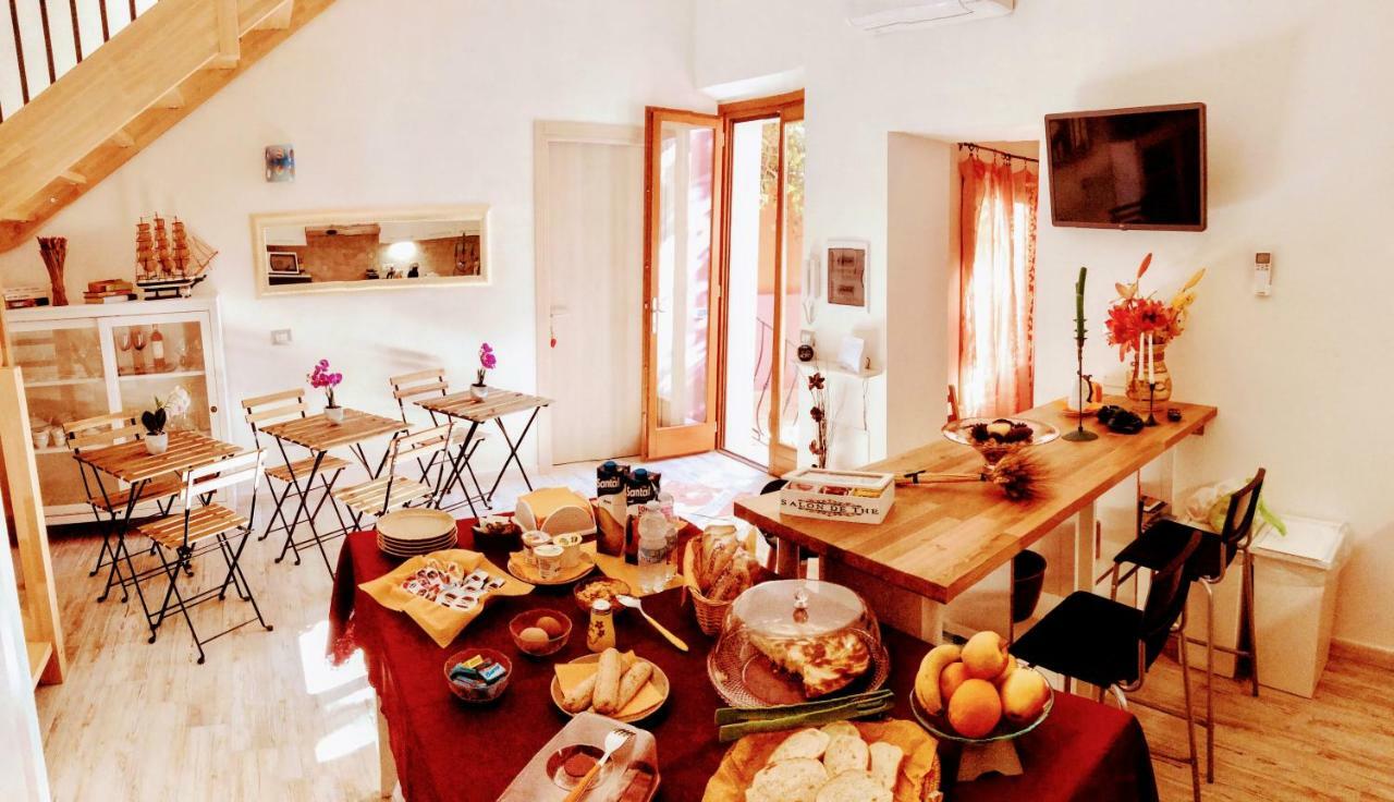 La Perla Del Sud Bed and Breakfast Teulada Eksteriør billede