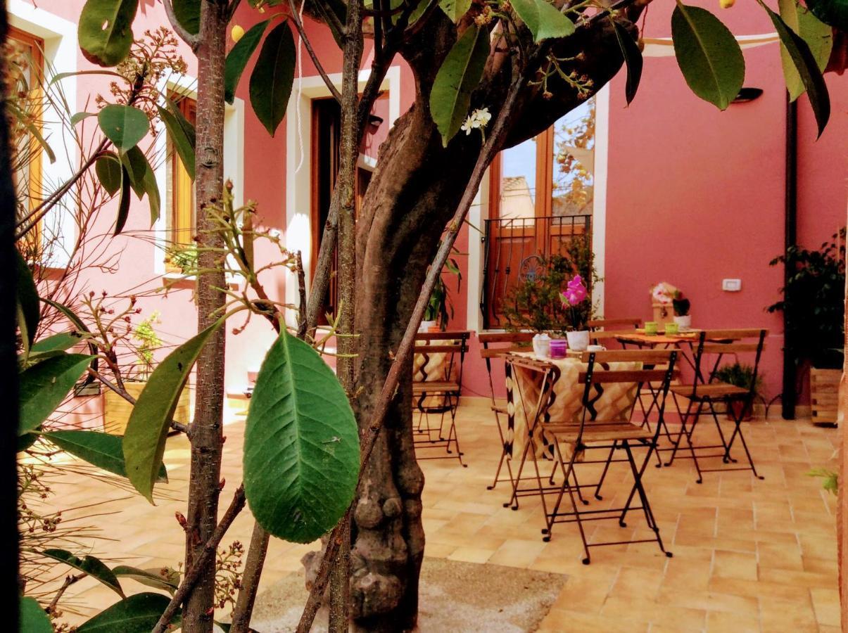 La Perla Del Sud Bed and Breakfast Teulada Eksteriør billede
