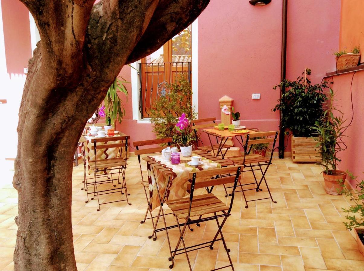 La Perla Del Sud Bed and Breakfast Teulada Eksteriør billede